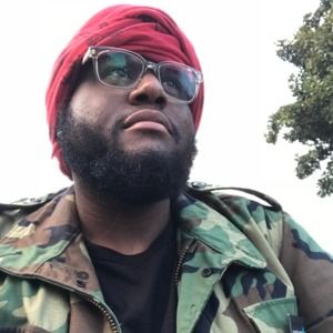 Meet your Posher, Roy